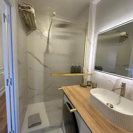 Premium Quiet Elegant Panoramic Elevator Appartamento Parigi