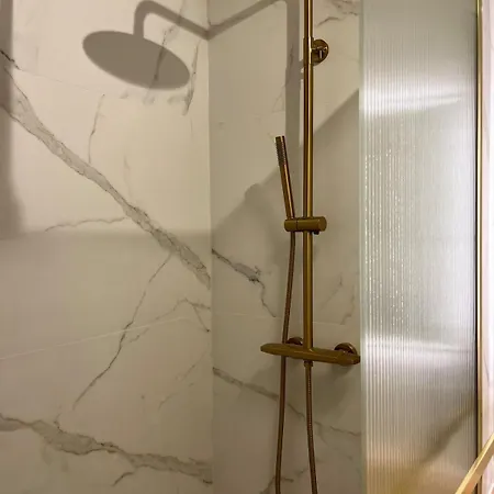 Premium Quiet Elegant Panoramic Elevator Appartamento