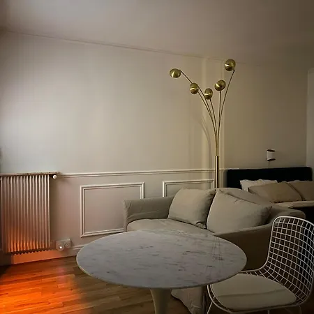 Premium Quiet Elegant Panoramic Elevator * Parigi