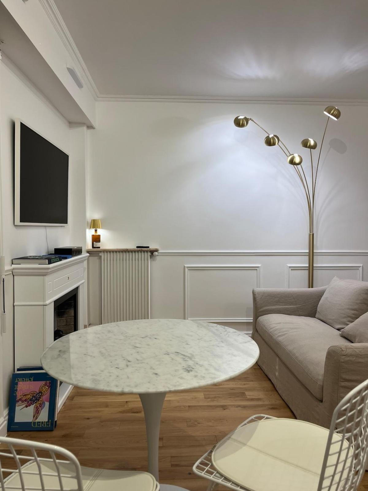 Premium Quiet Elegant Panoramic Elevator Appartamento